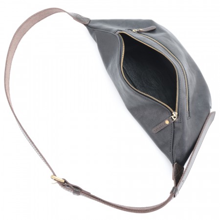 Кожаная сумка на пояс "Манчестер" (чёрный крейзи) 