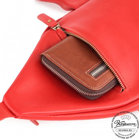  Кожаная сумка на грудь "Аполлон" (красная гладкая кожа)